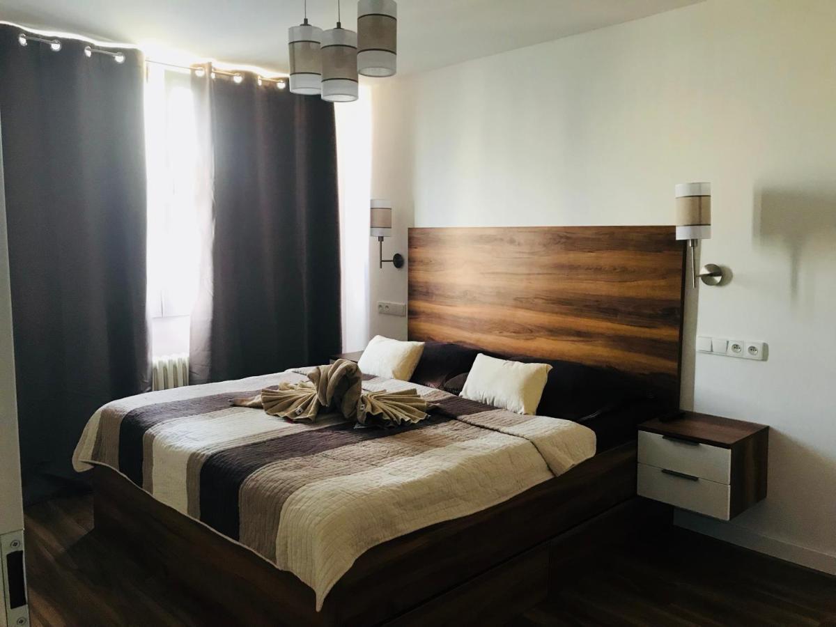 Jenys Apartment Теплице Екстериор снимка