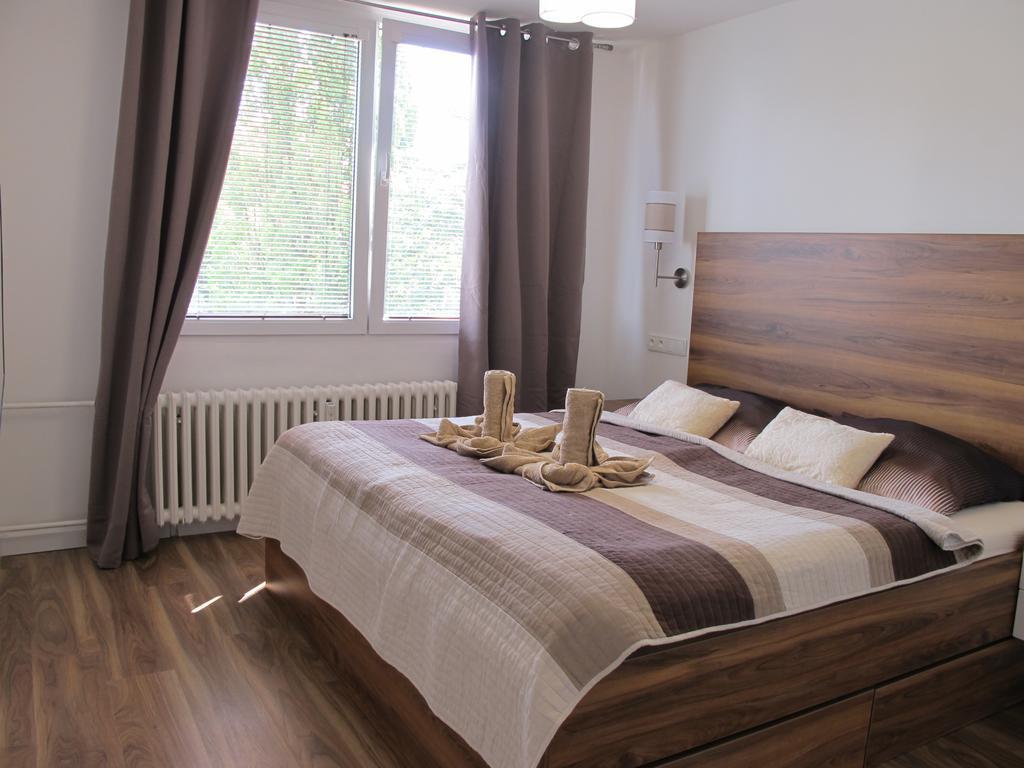 Jenys Apartment Теплице Екстериор снимка